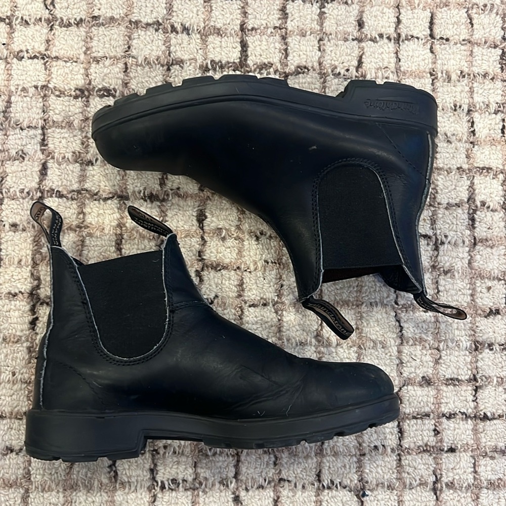 Black Blundstone Boots